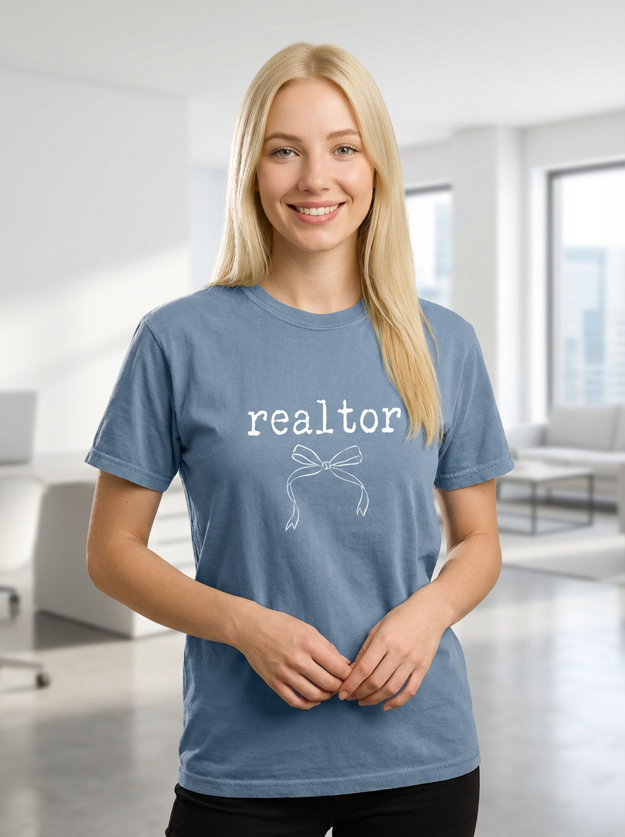 Everyday Customs Co. Aesthetic Realtor T-Shirt - Comfort Colors Professional Essential | Everyday Customs Co. - T-Shirts