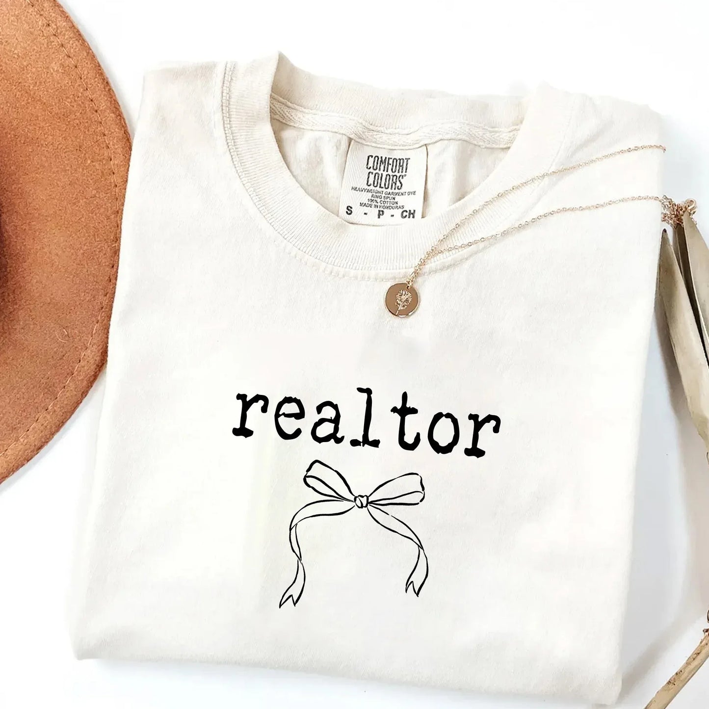 Everyday Customs Co. Aesthetic Realtor T-Shirt - Comfort Colors Professional Essential | Everyday Customs Co. - T-Shirts