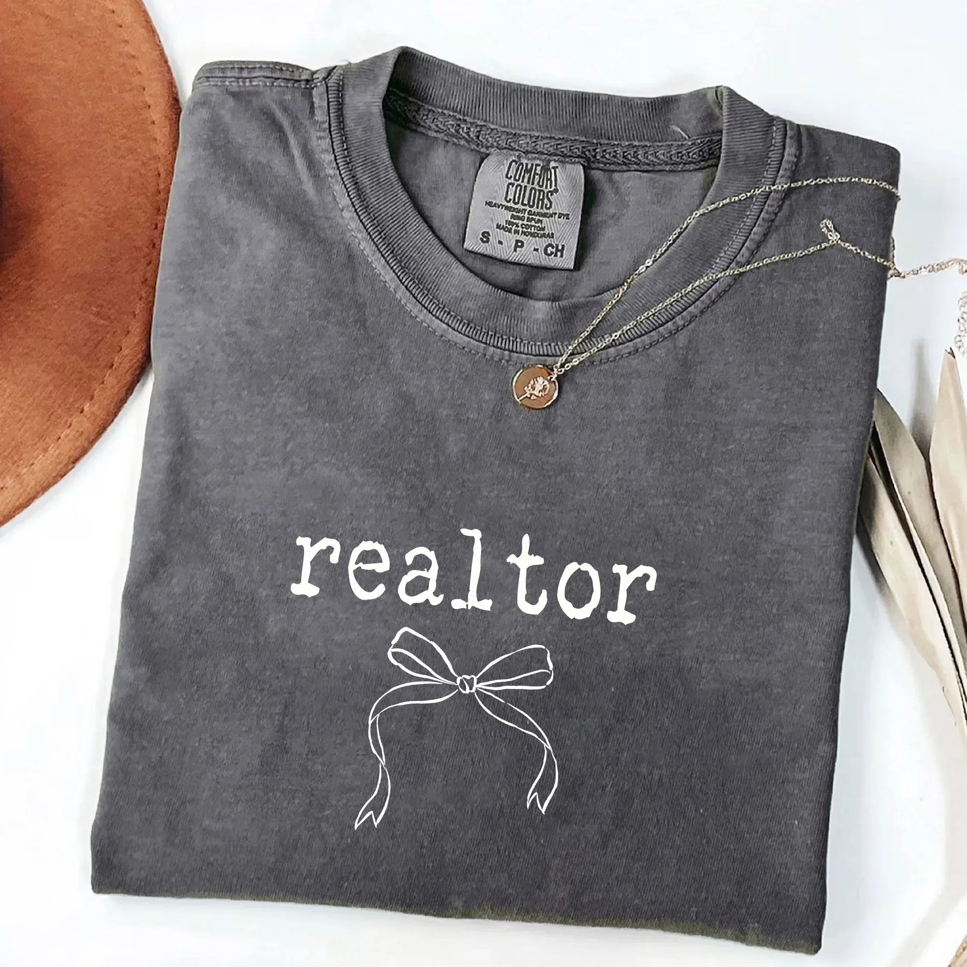 Everyday Customs Co. Aesthetic Realtor T-Shirt - Comfort Colors Professional Essential | Everyday Customs Co. - T-Shirts